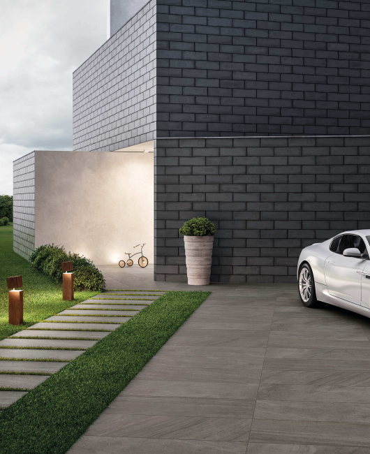 PAGE 35 A ALPINE GREY TOP IMAGE